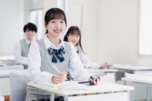 High,School,Students,Taking,A,Class,On,A,Tablet,Device